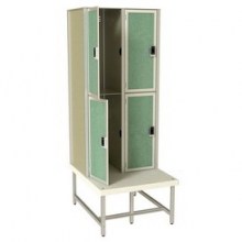 Shkaf dlya razdevalki iz AKP 2-2 skamya-podstavka9